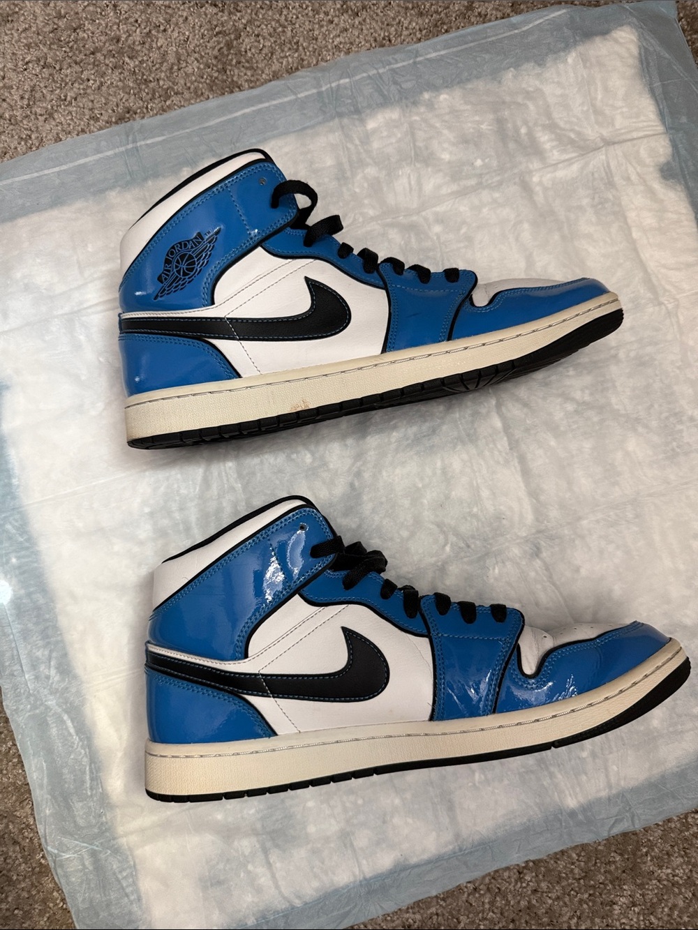 Jordan Retro High Top Sneakers in Blue, White & Black